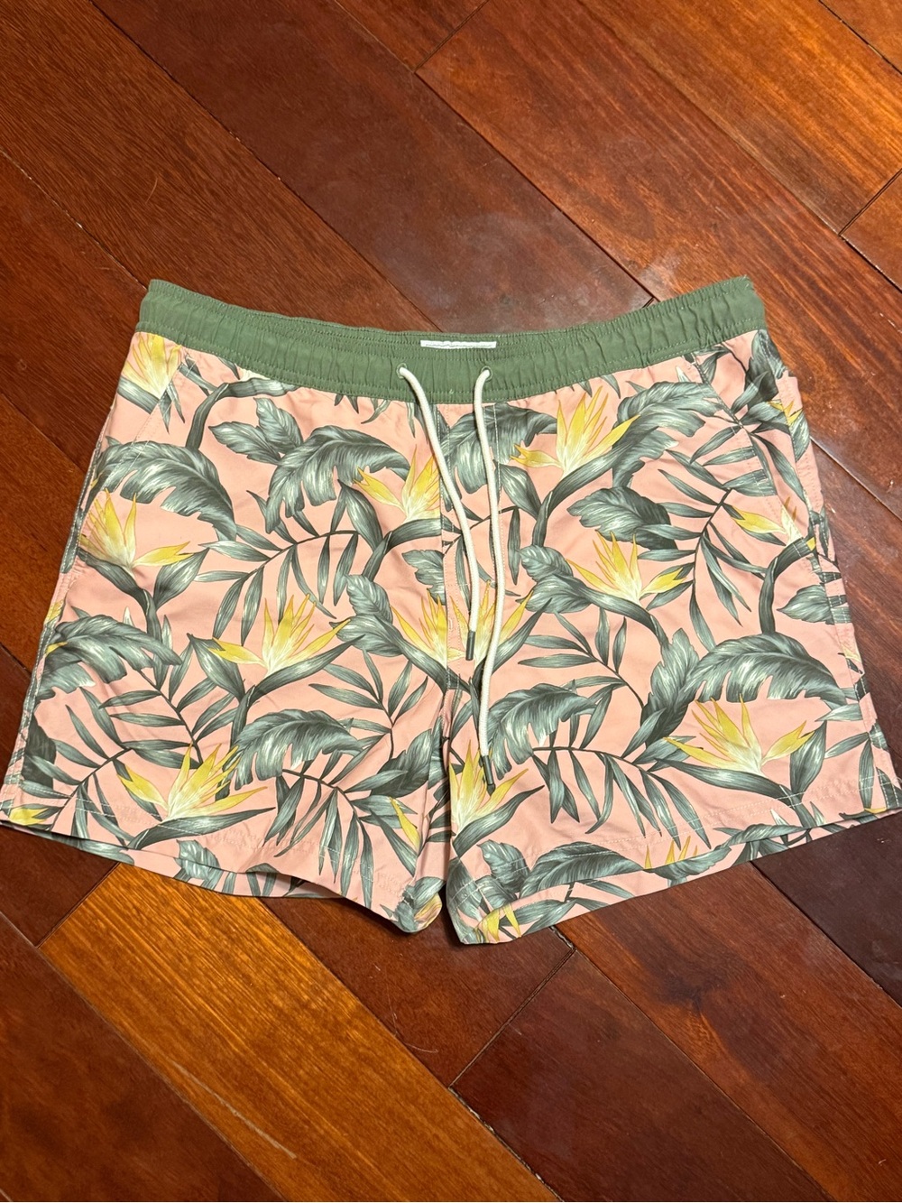 Pink Tropical Print Men's Drawstring Shorts